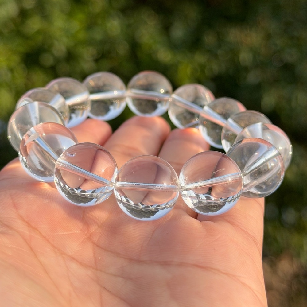 16mm stretchable high quality clear quartz bracelet 1076‎